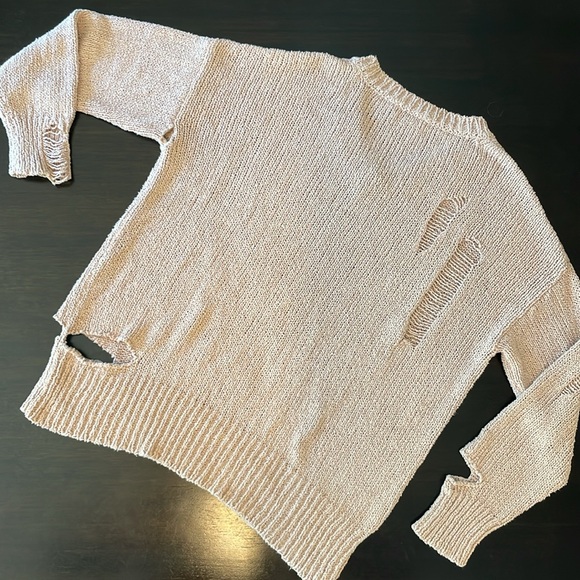 Zara Oversized V-Neck Distressed Sweater - Picture 9 of 11